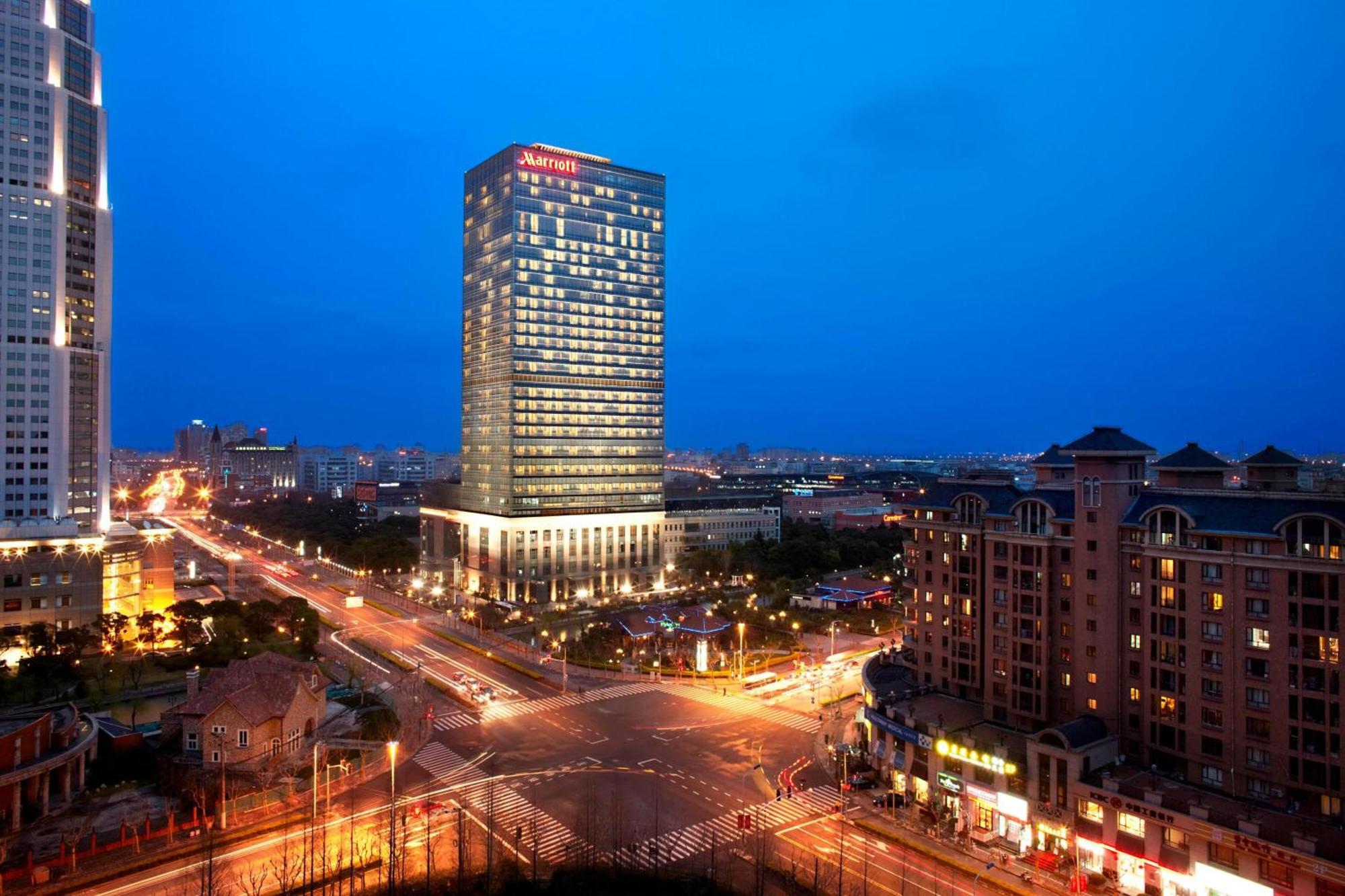 Shanghai Marriott Hotel Pudong East - Only A 30 Minute Drive From Disney Экстерьер фото