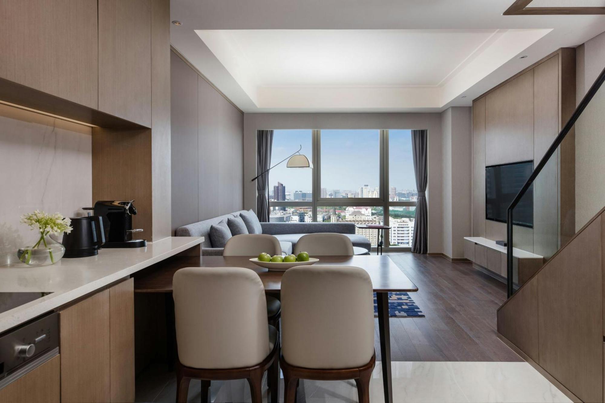 Shanghai Marriott Hotel Pudong East - Only A 30 Minute Drive From Disney Экстерьер фото