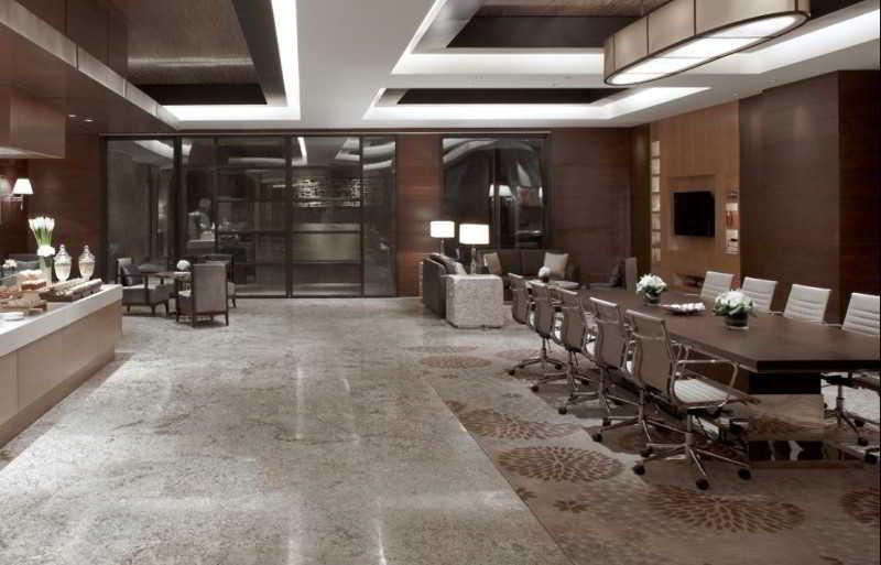 Shanghai Marriott Hotel Pudong East - Only A 30 Minute Drive From Disney Экстерьер фото