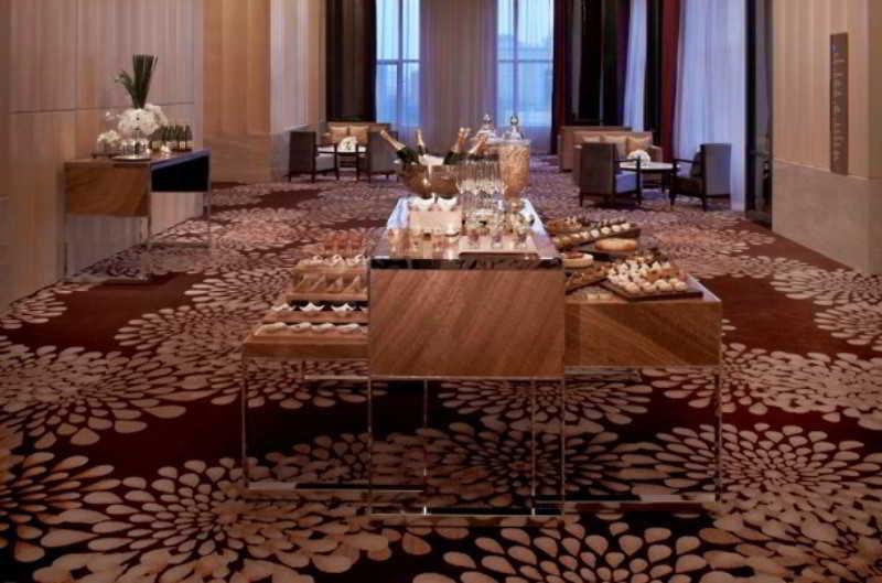 Shanghai Marriott Hotel Pudong East - Only A 30 Minute Drive From Disney Экстерьер фото