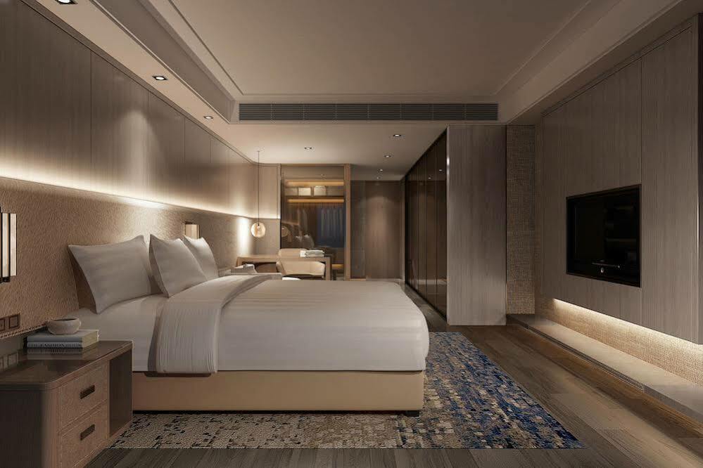 Shanghai Marriott Hotel Pudong East - Only A 30 Minute Drive From Disney Экстерьер фото